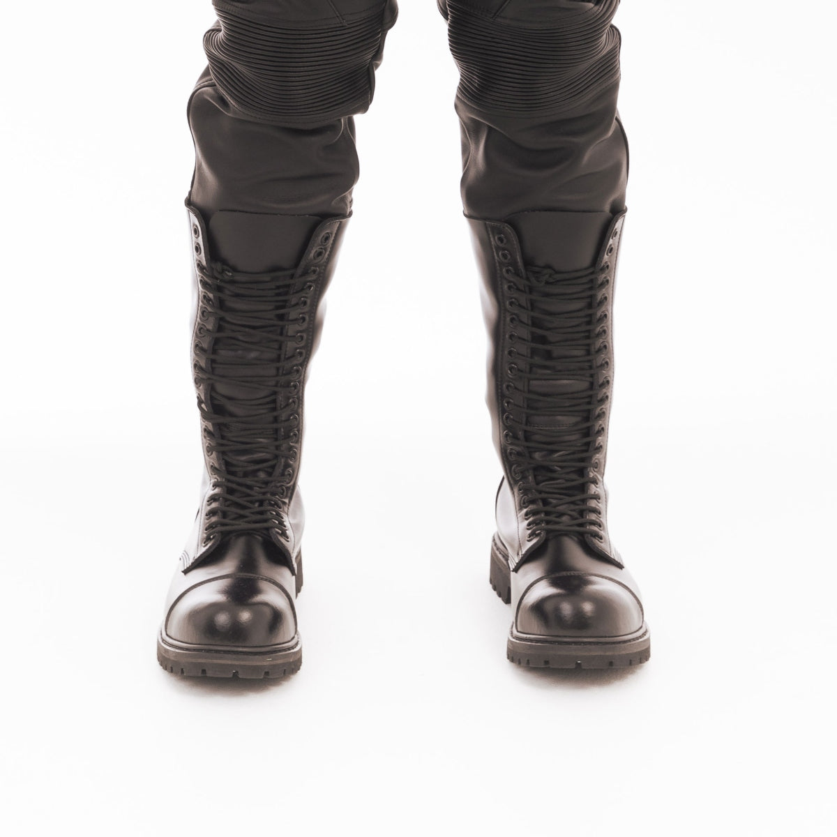 Prowler RED Leather 20 Hole Boot UK 8.5